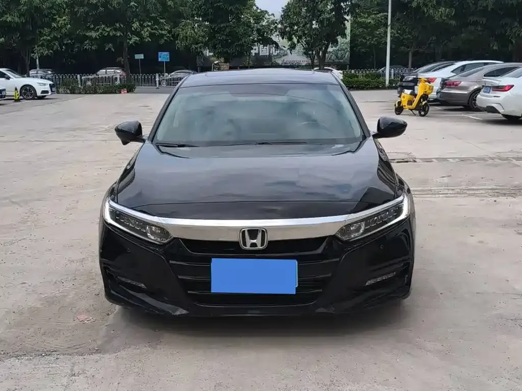 Honda Accord — фото 2