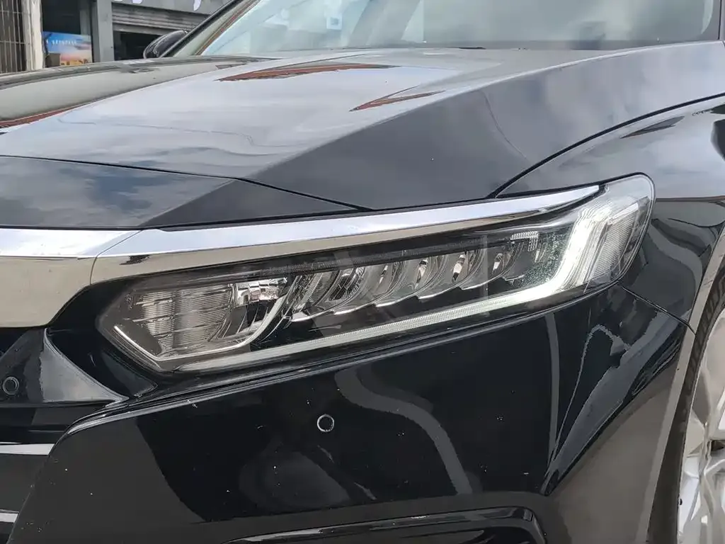 Honda Accord — фото 3