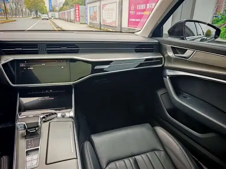 Audi A6L 2023 из CN, фото 9