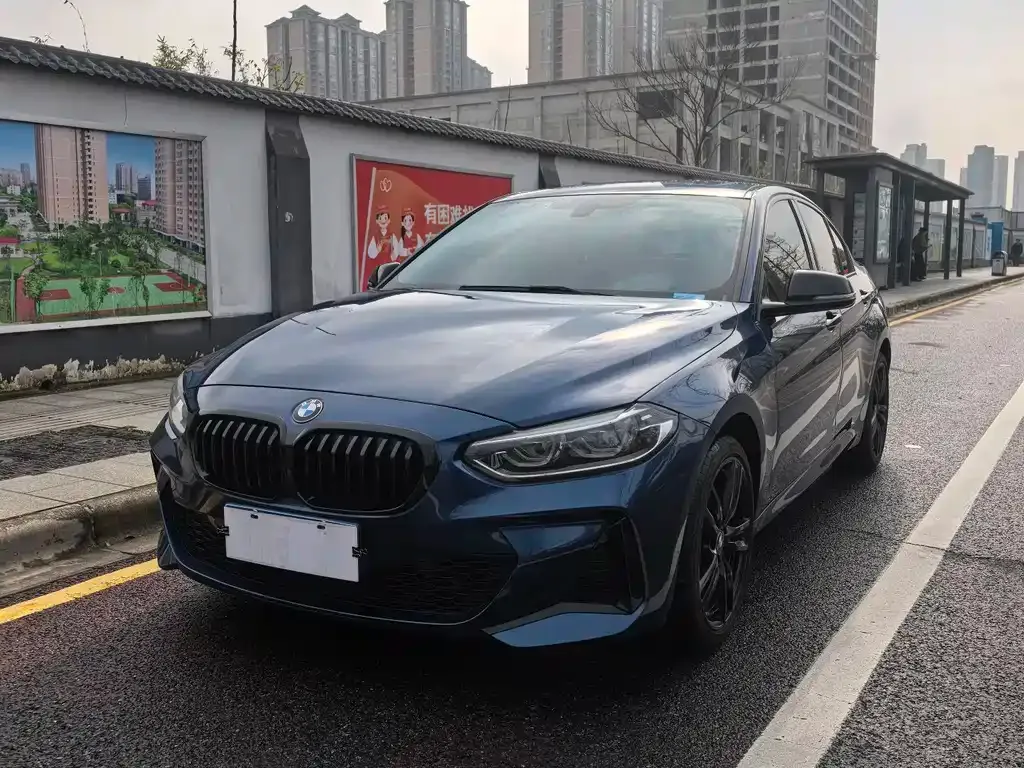 BMW 1 Series — фото 1