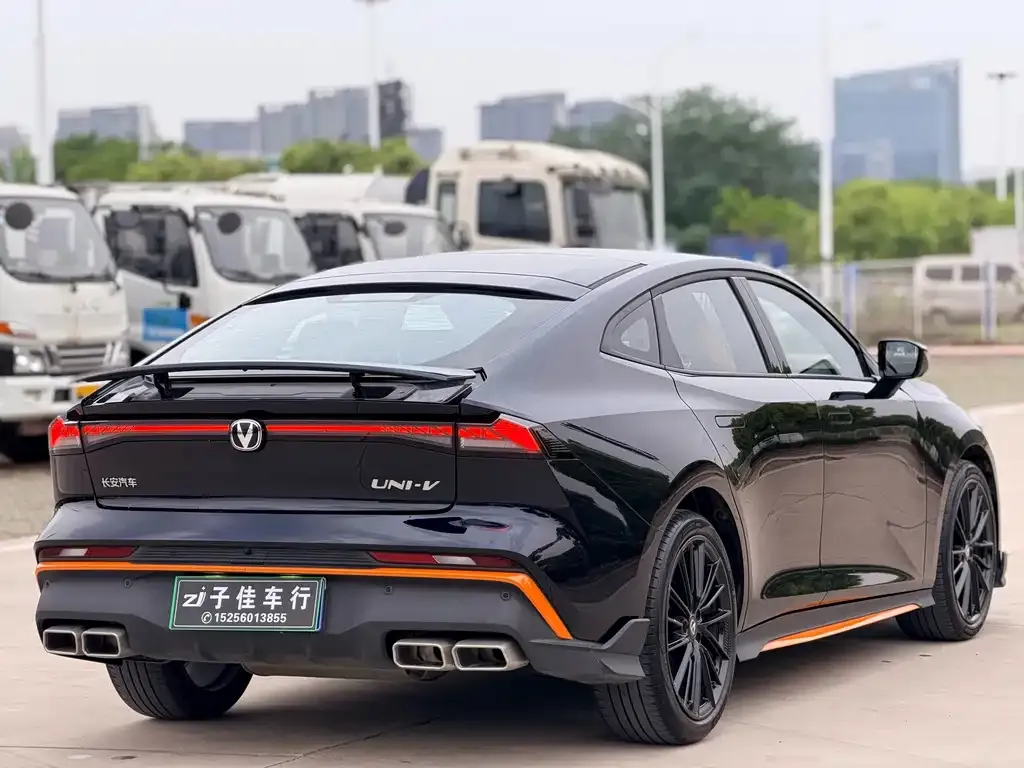 Changan UNI-V 2024 из CN, фото 3