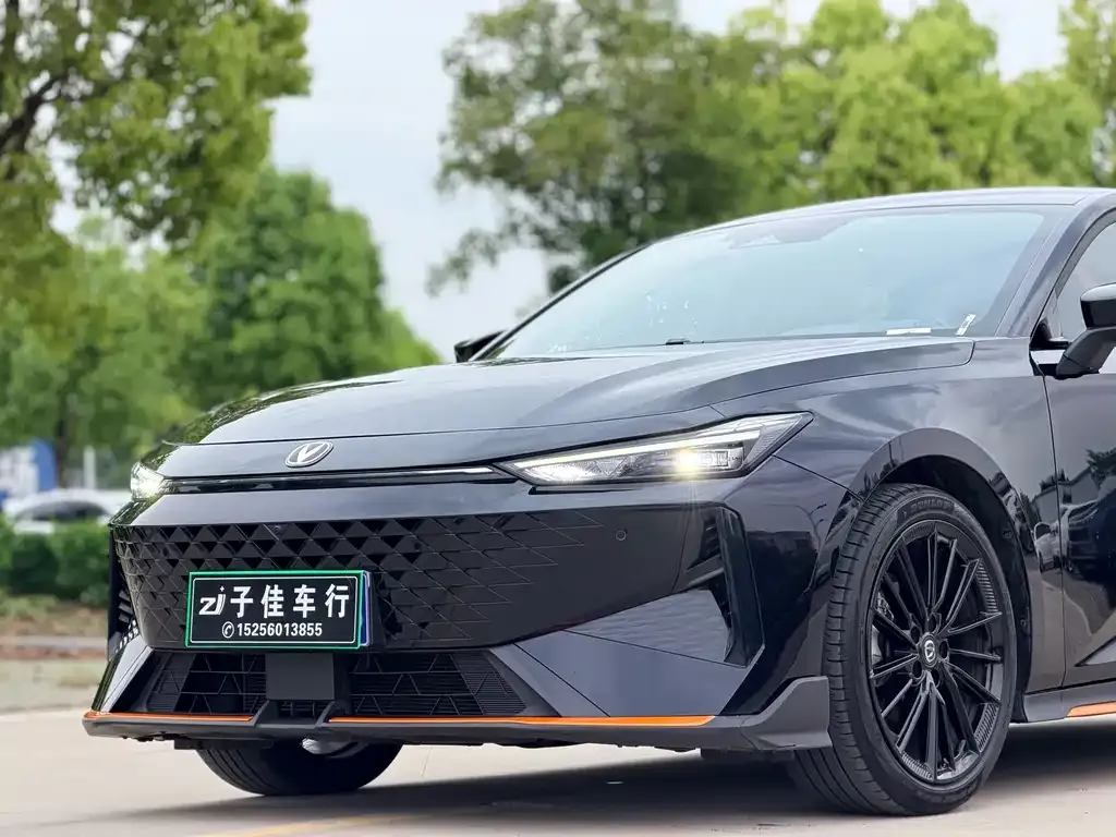 Changan UNI-V 2024 из CN, фото 4