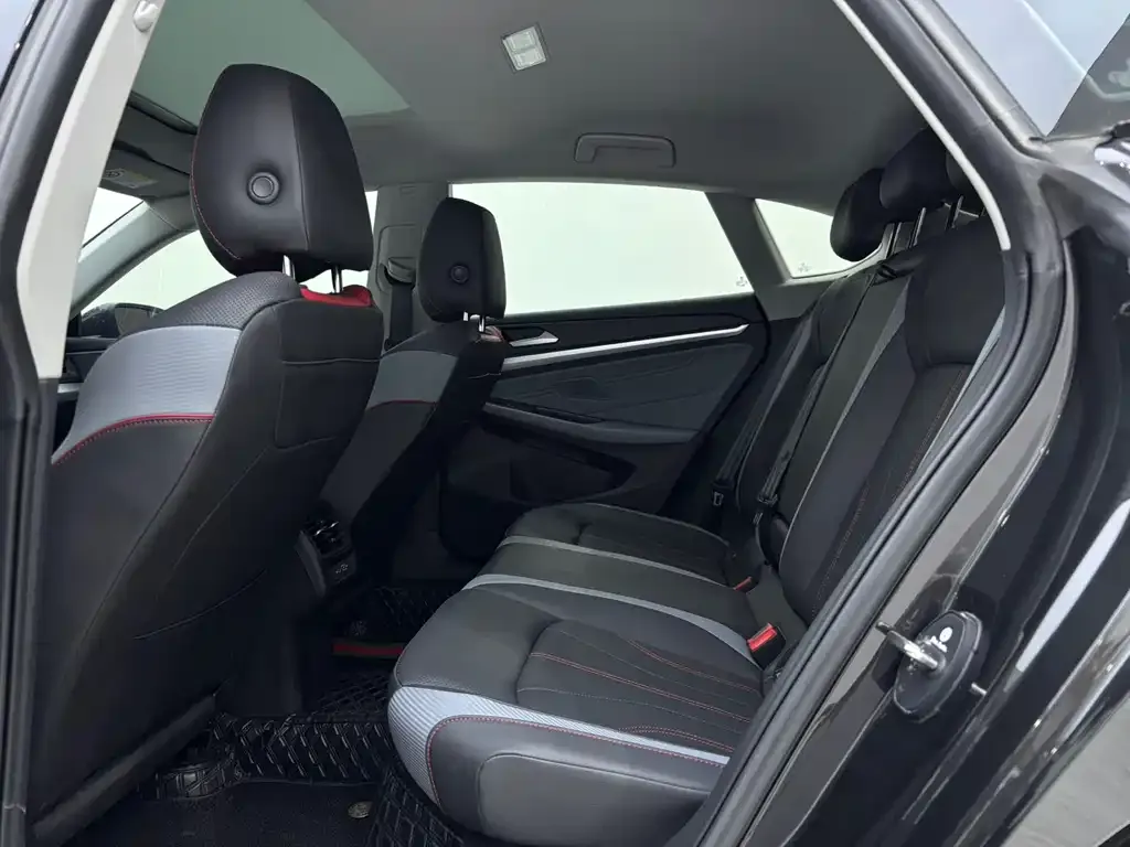 Volkswagen Lamando 2023 из CN, фото 6