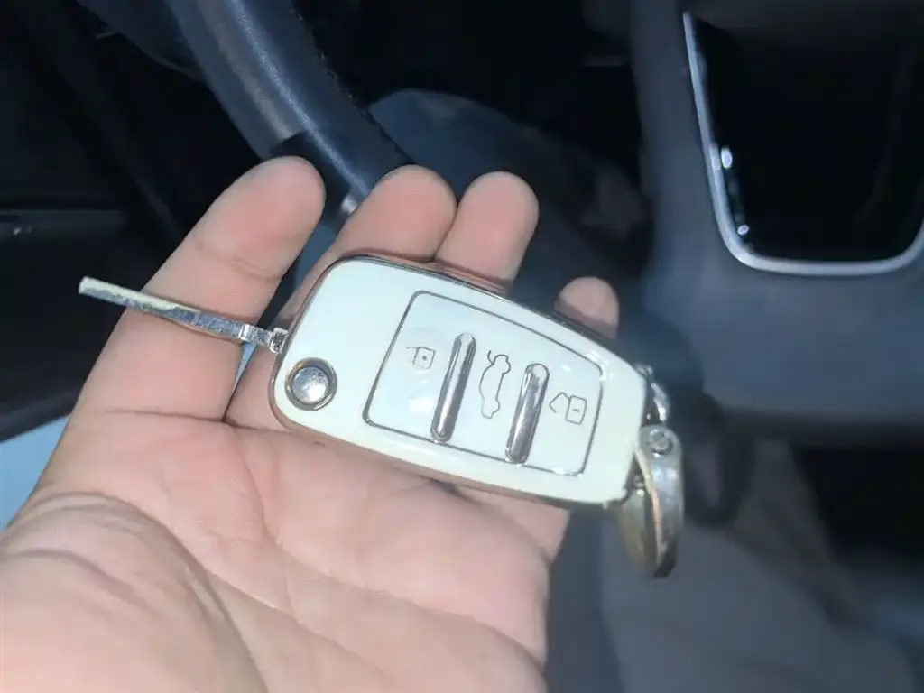 Audi Q2L e-tron 2021 из CN, фото 3