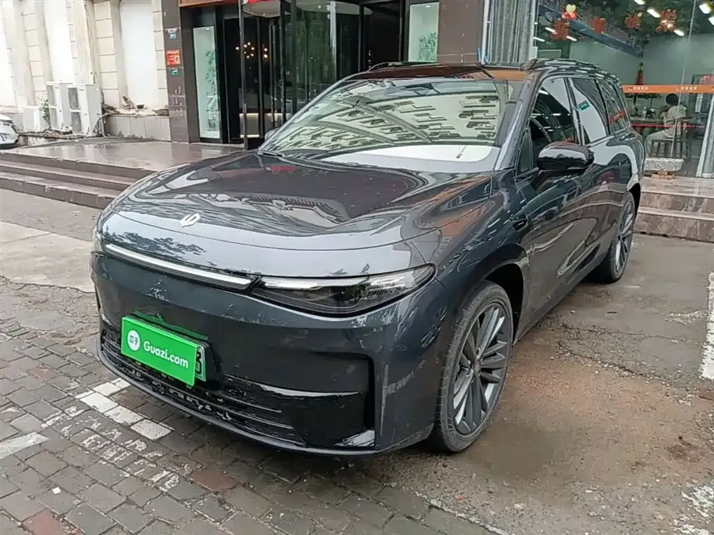 Leapmotor C16