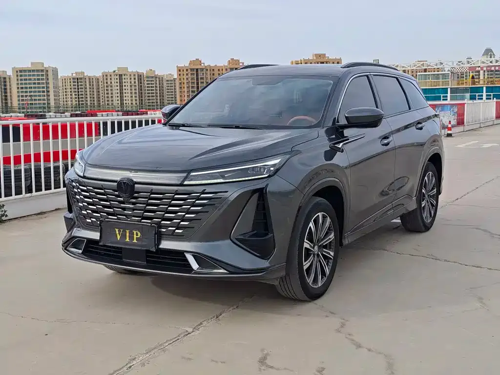 Changan CS75PLUS — фото 1