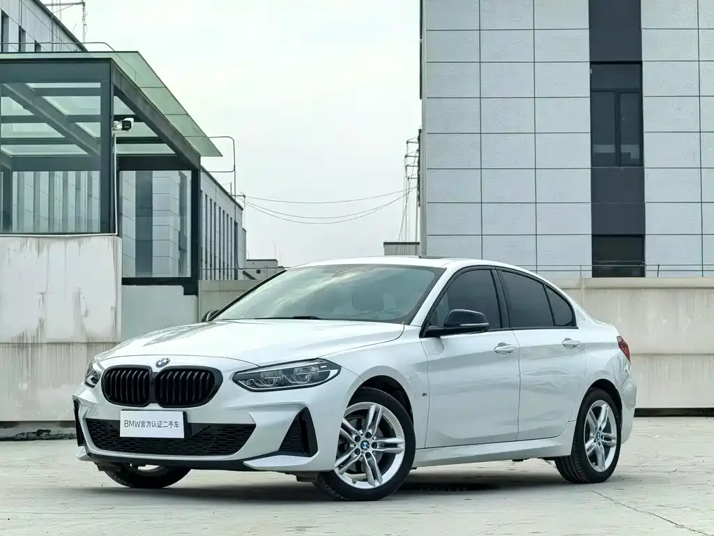 BMW 1 Series — фото 1