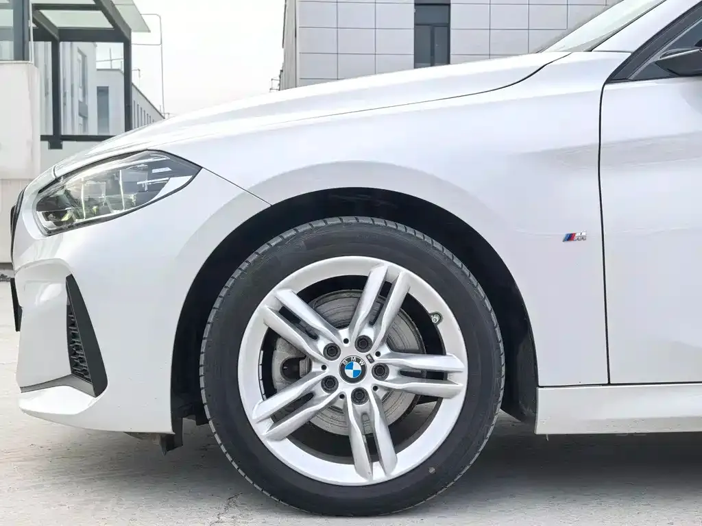BMW 1 Series — фото 3