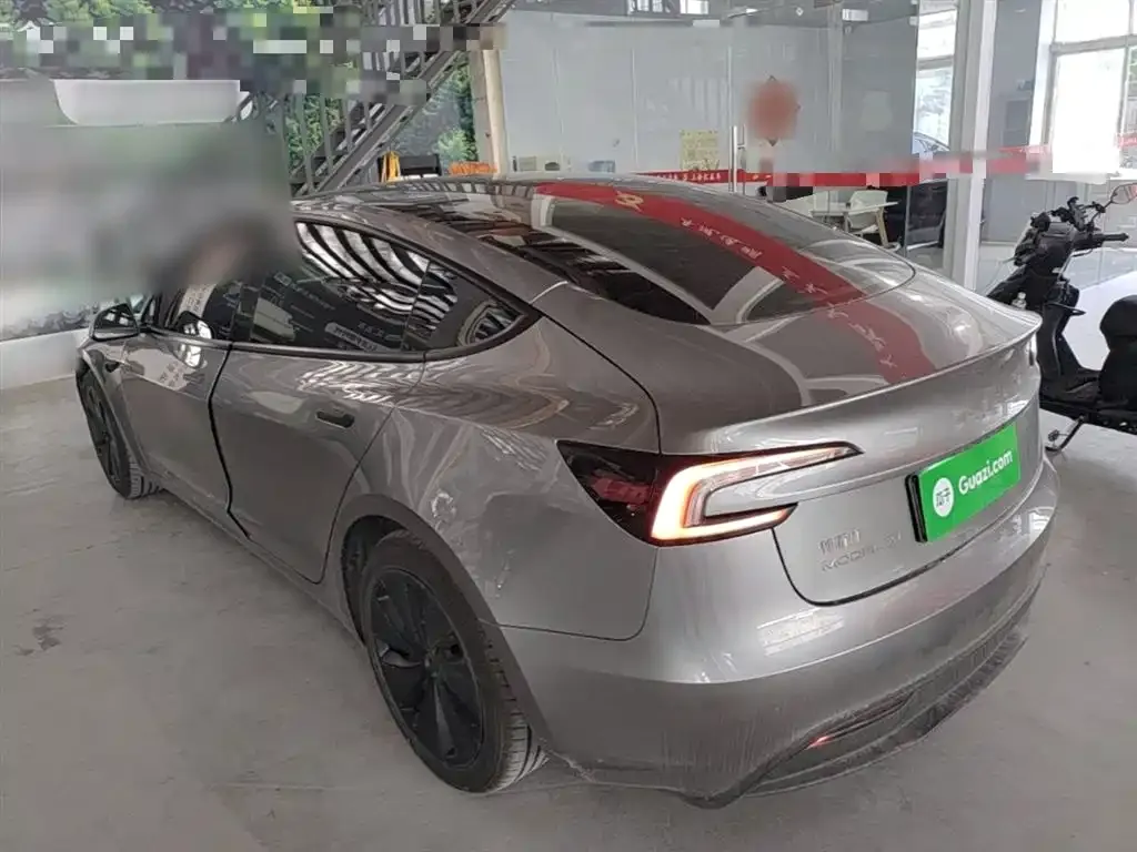 Tesla Model 3 — фото 6