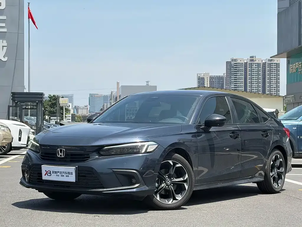 Honda Civic — фото 1