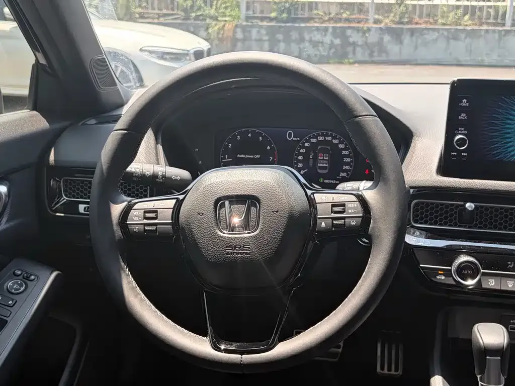 Honda Civic — фото 8