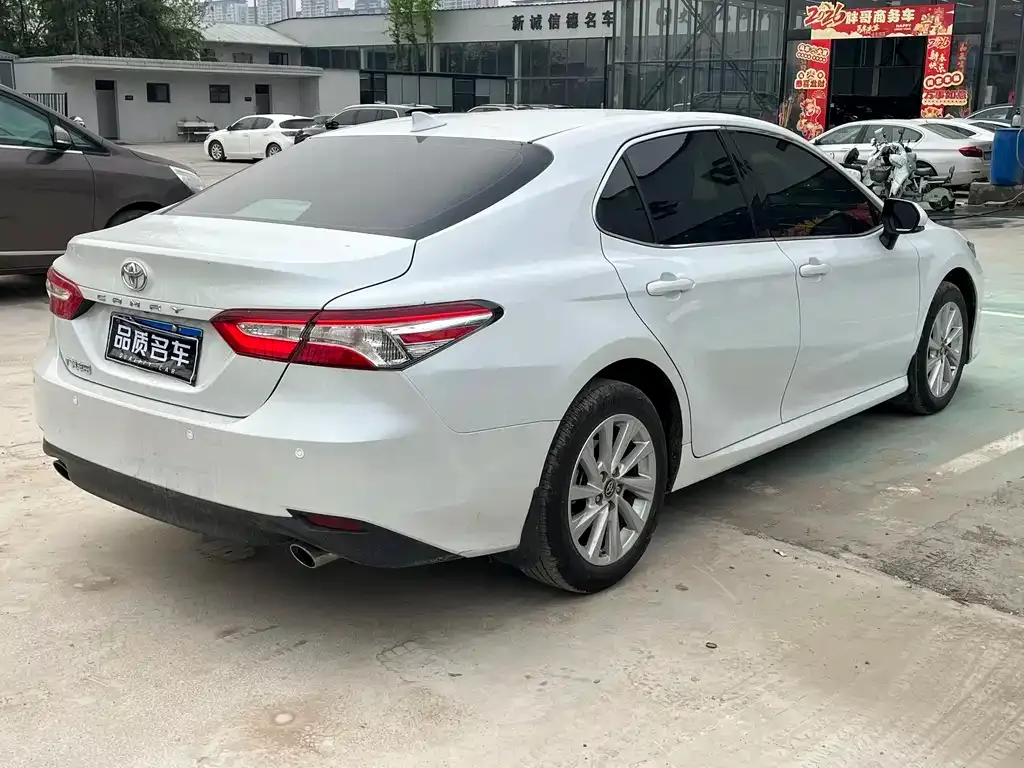 Toyota Camry 2023 из CN, фото 9