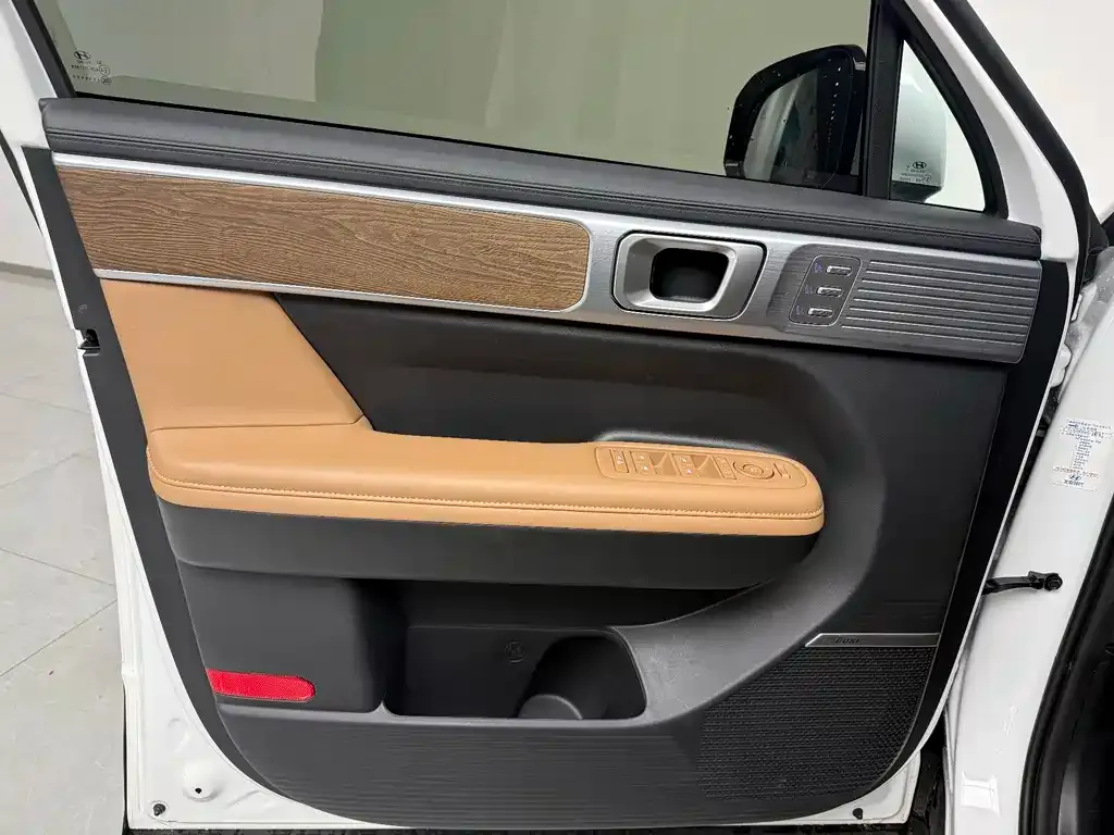 Hyundai Santa Fe — фото 10