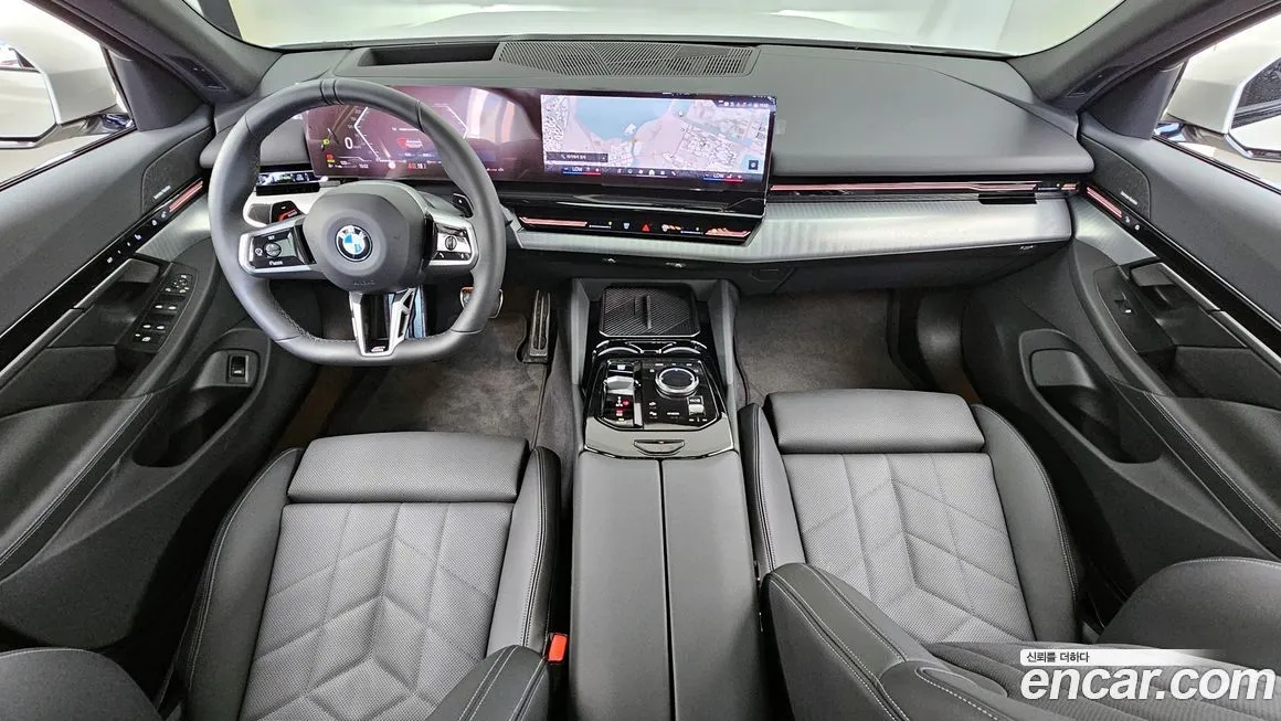 BMW 5-Series — фото 10