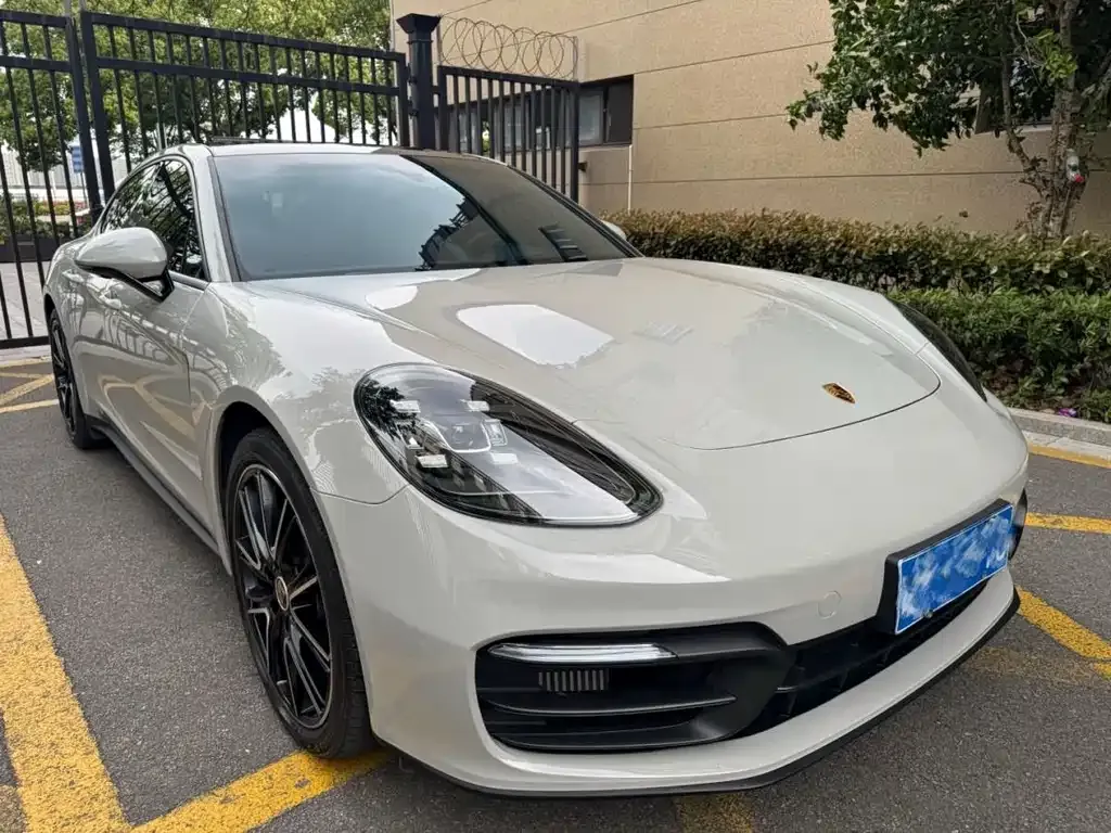 Porsche Panamera — фото 10