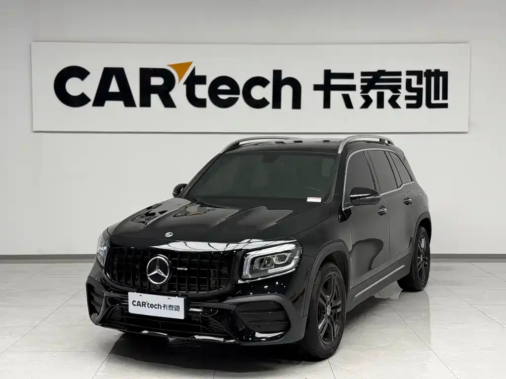 Mercedes-Benz GLB — фото 1