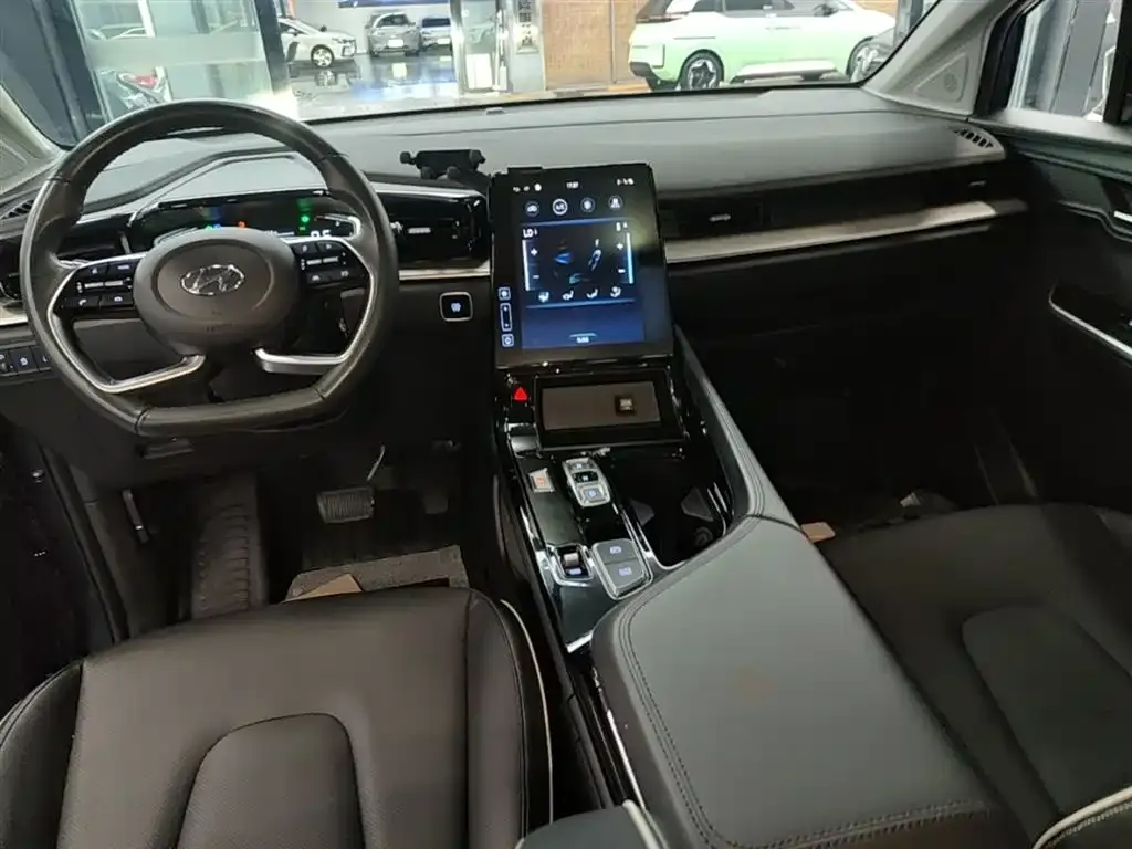 Hyundai Custo — фото 3