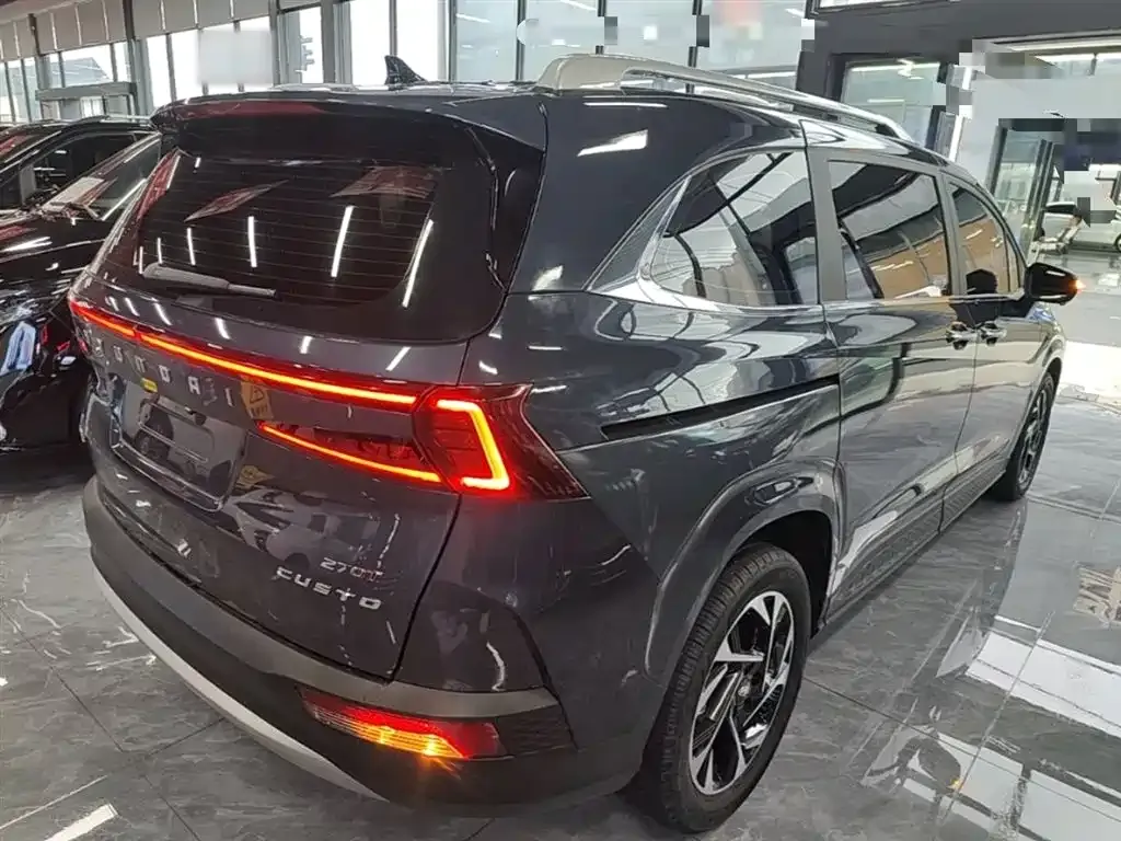 Hyundai Custo — фото 6