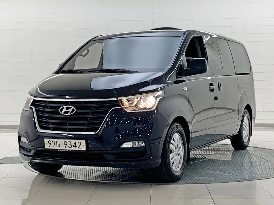 Hyundai Starex