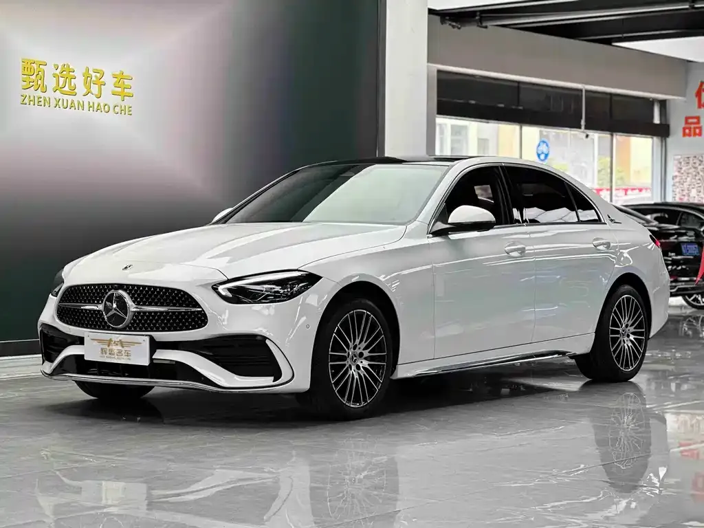 Mercedes-Benz C-Class — фото 1