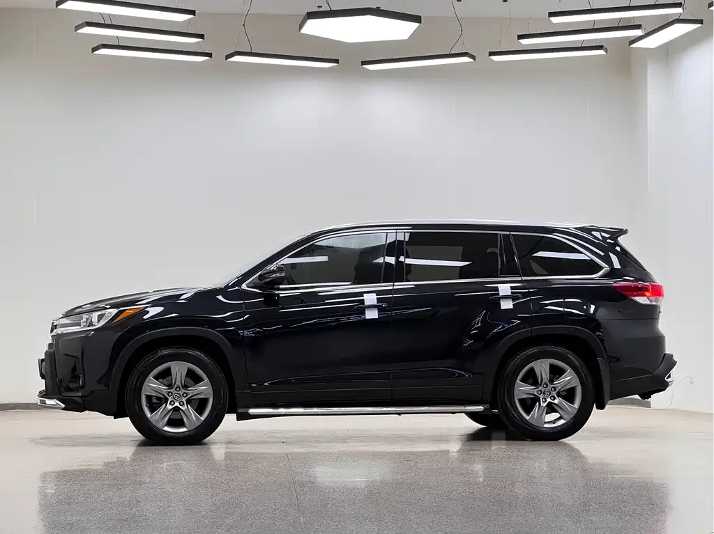 Toyota Highlander — фото 5