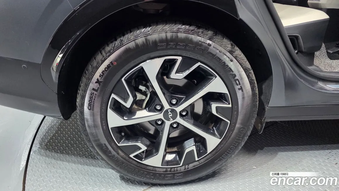 Kia Sportage — фото 8