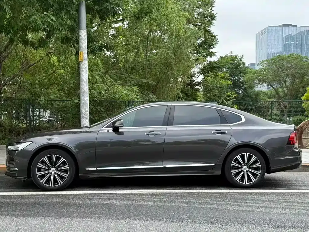 Volvo S90 — фото 10