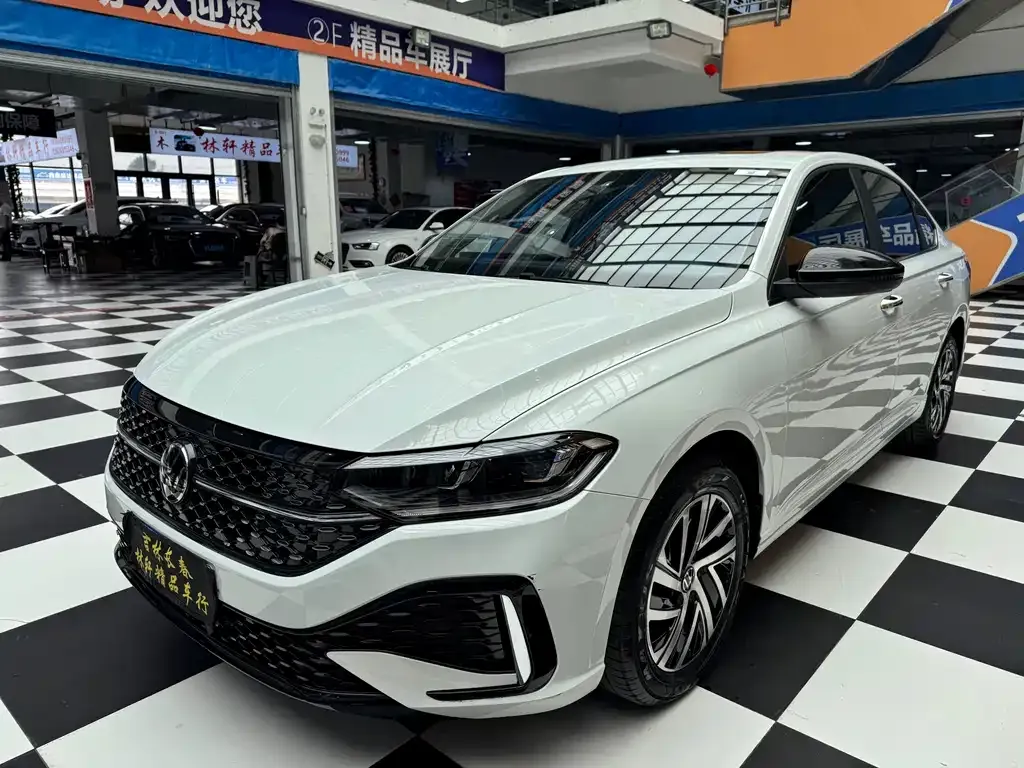 Volkswagen Lavida 2022 из CN, фото 1