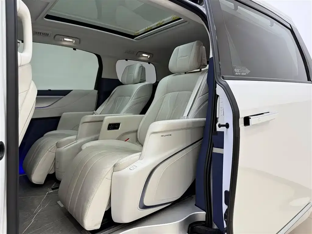 Buick GL8 Hybrid — фото 4