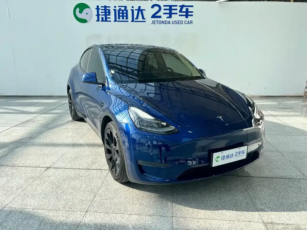 Tesla Model Y — фото 9