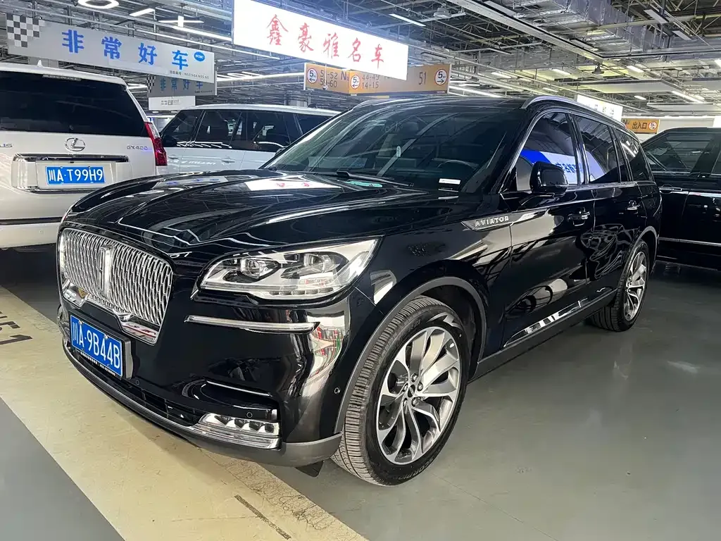 Lincoln Aviator — фото 1