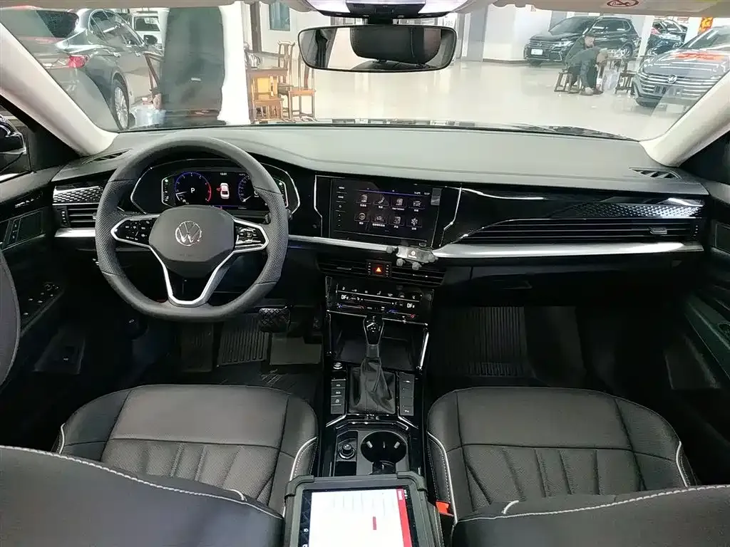 Volkswagen Passat — фото 7