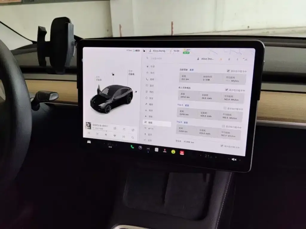 Tesla Model Y — фото 4