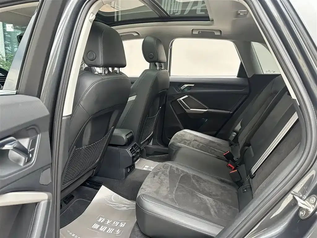 Audi Q3 2021 из CN, фото 10