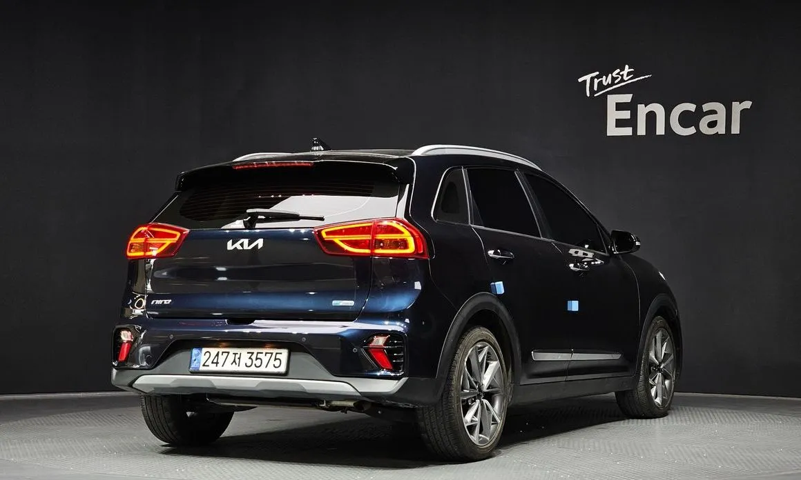 Kia Niro — фото 9