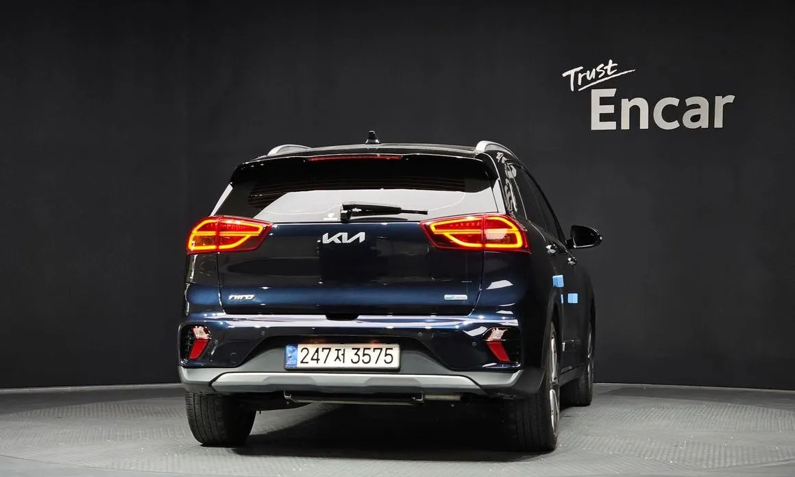 Kia Niro — фото 10