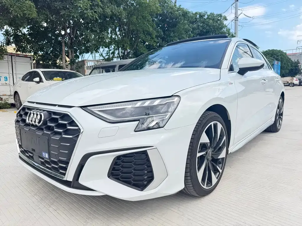 Audi A3 2022 из CN, фото 1