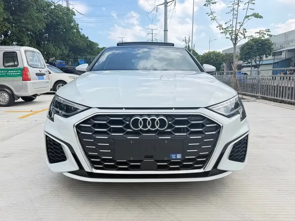 Audi A3 2022 из CN, фото 10