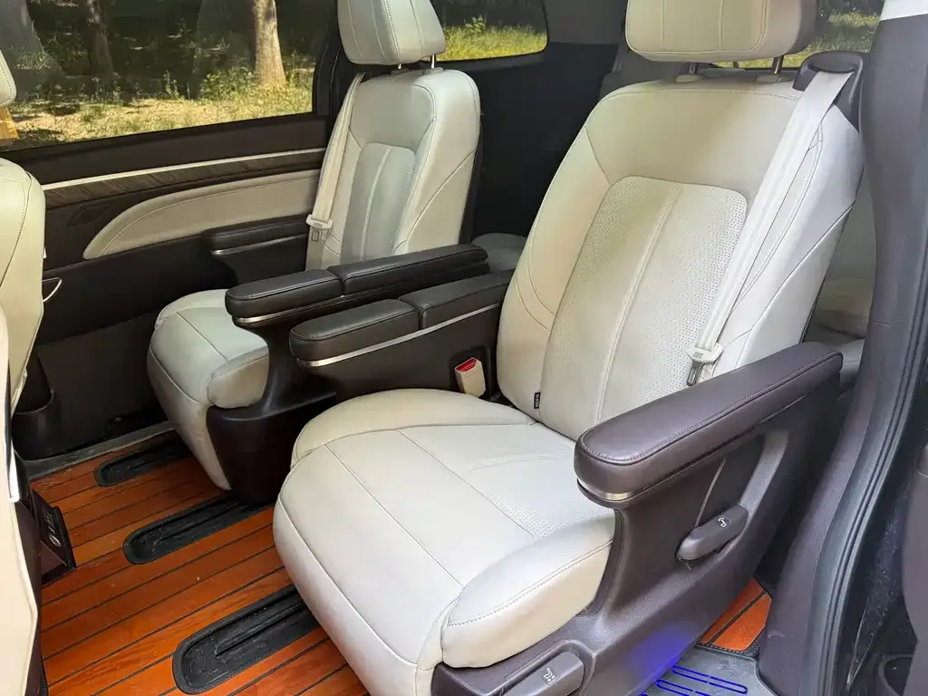 GAC Motor Trumpchi M8 — фото 4