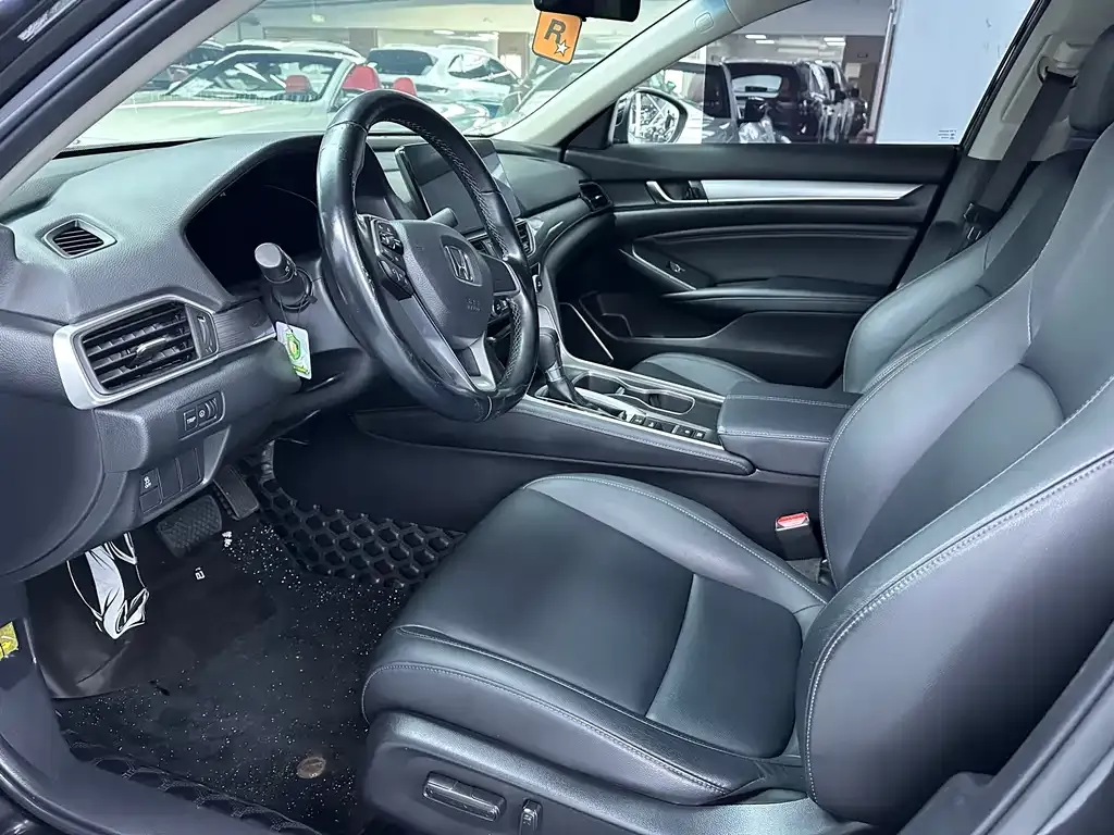 Honda Accord — фото 5