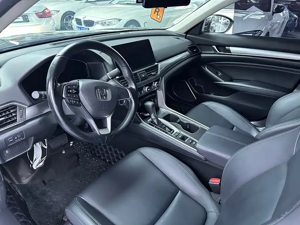 Honda Accord — фото 4