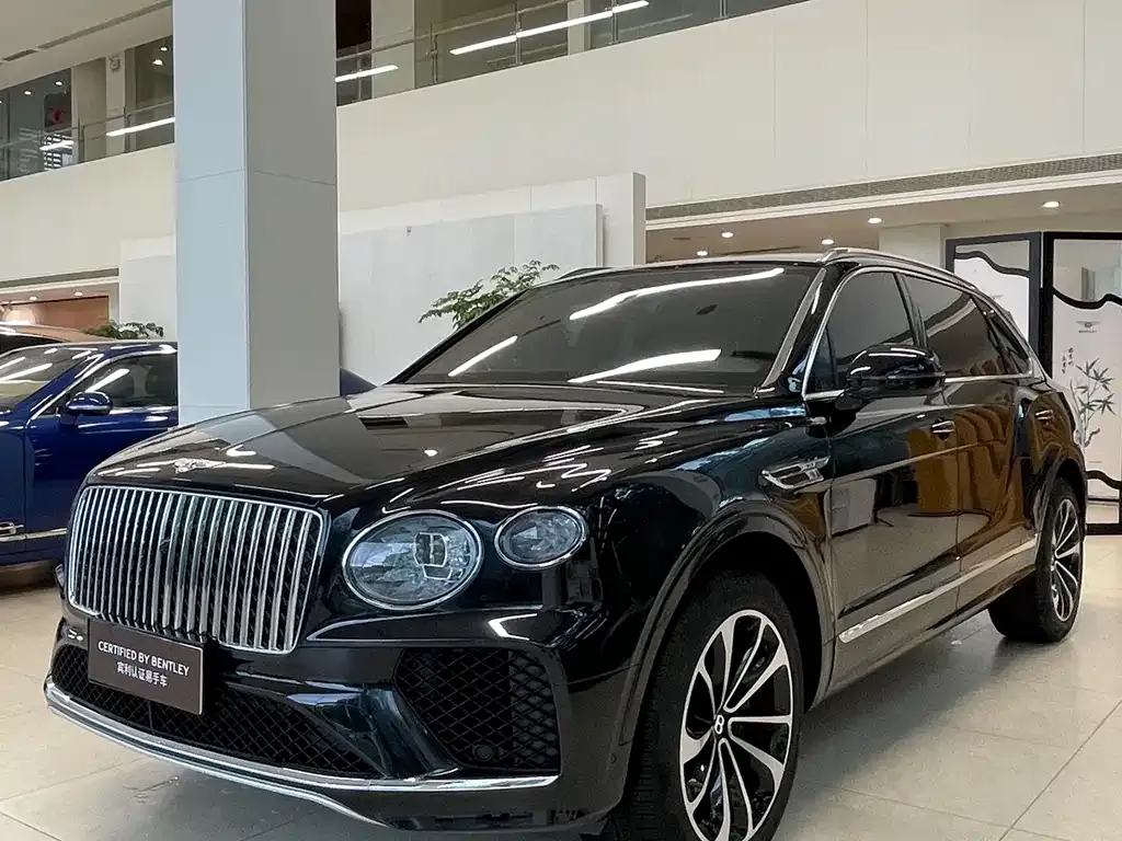 Bentley Bentayga — фото 1