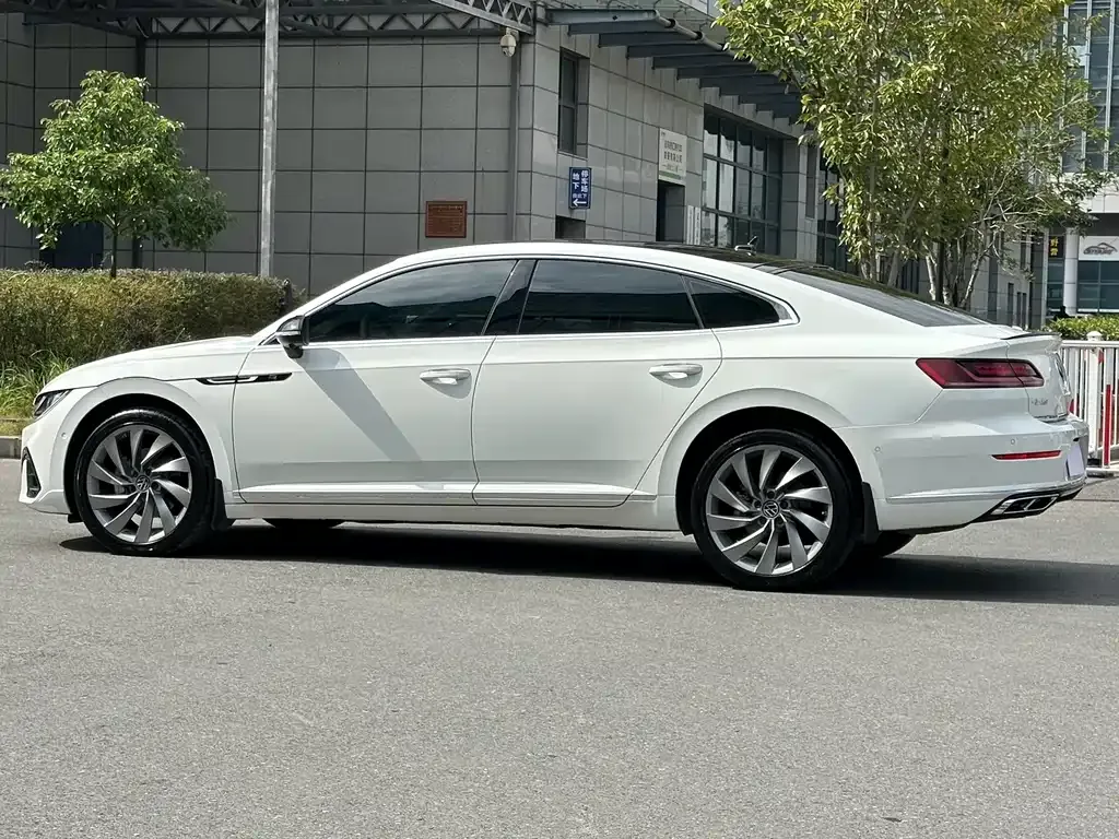 Volkswagen CC — фото 5