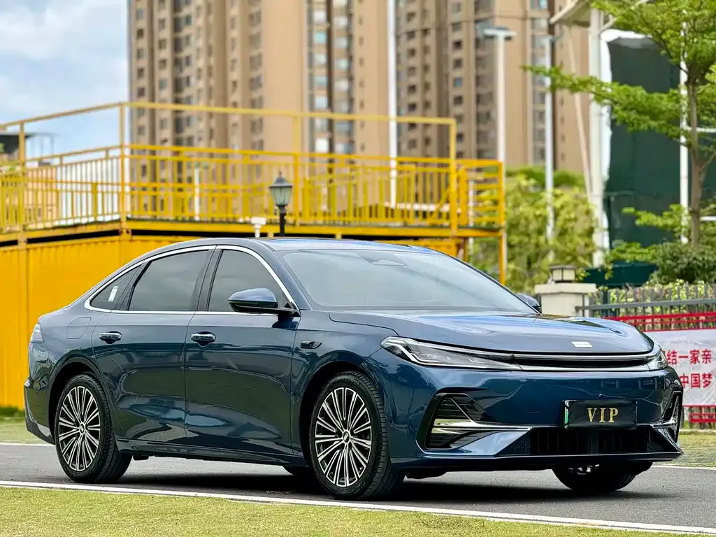 Geely Galaxy A7 — фото 10
