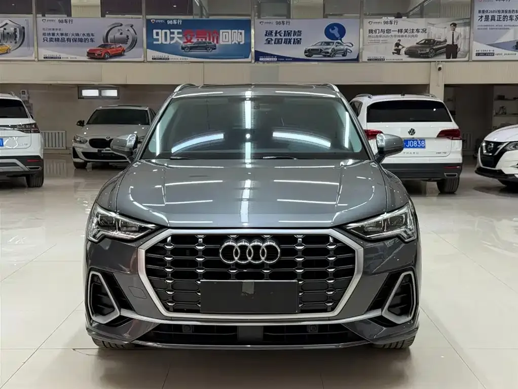 Audi Q3 2023 из CN, фото 7