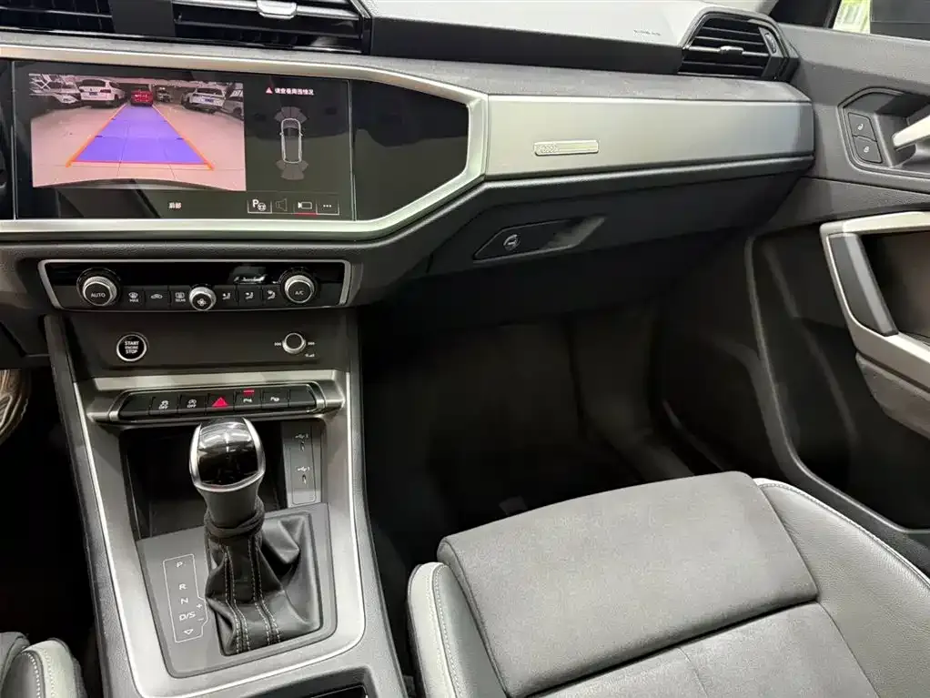 Audi Q3 2023 из CN, фото 4