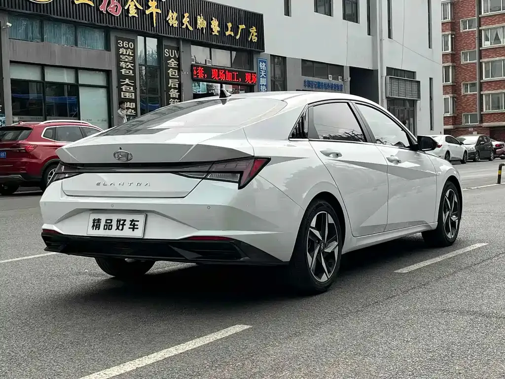 Hyundai Elantra 2022 из CN, фото 7