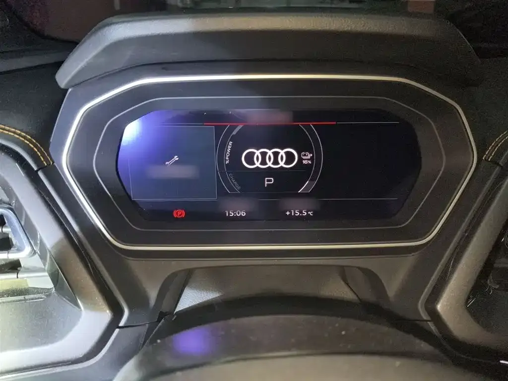Audi Q4 e-tron — фото 10