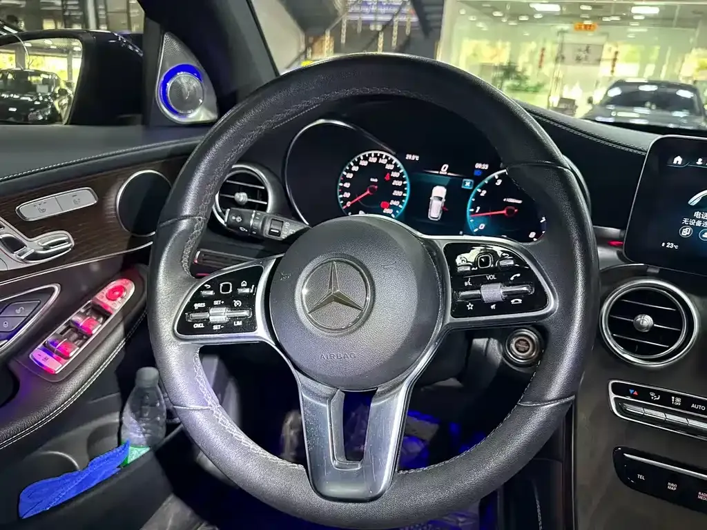 Mercedes-Benz GLC — фото 10