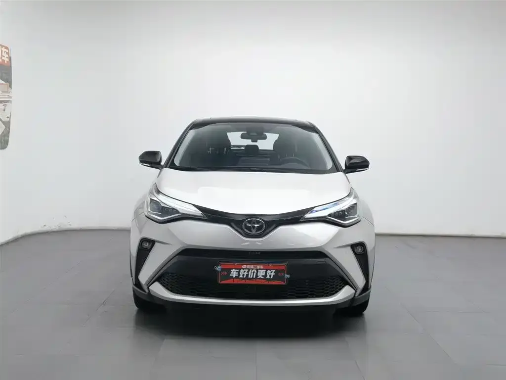 Toyota C-HR — фото 2